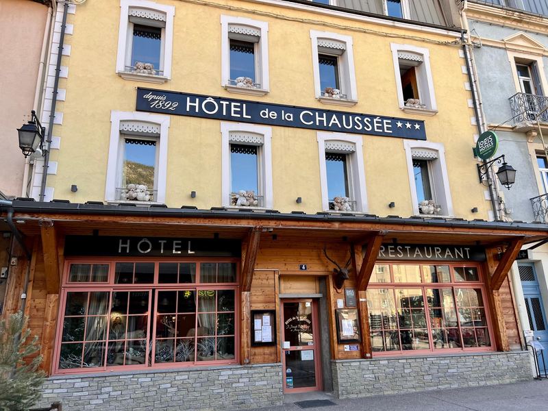 Façade de l'Hôtel de la Chaussée à Briançon, maison de 1892