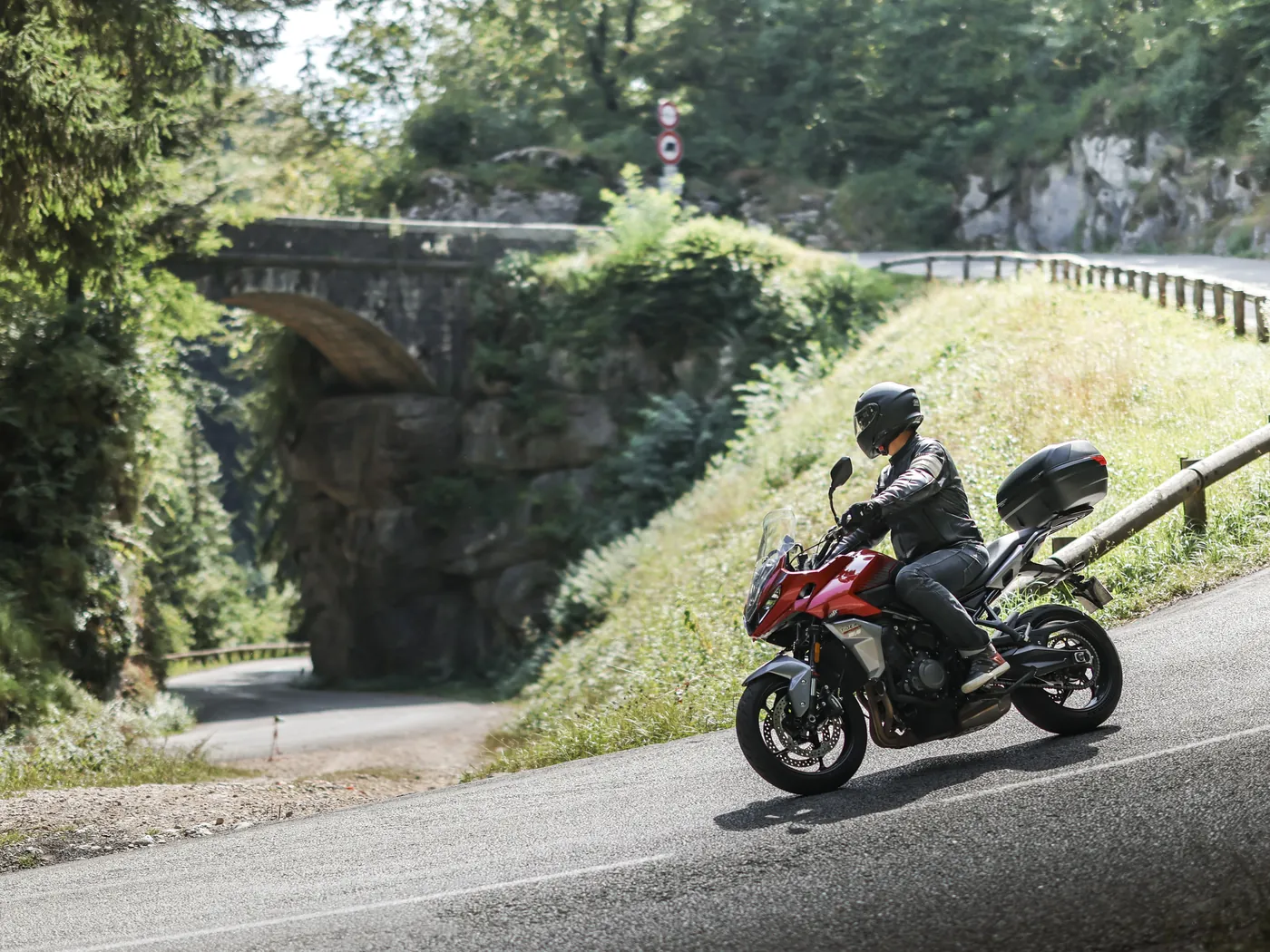 Louer une Triumph Tiger Sport 660 à Grenoble